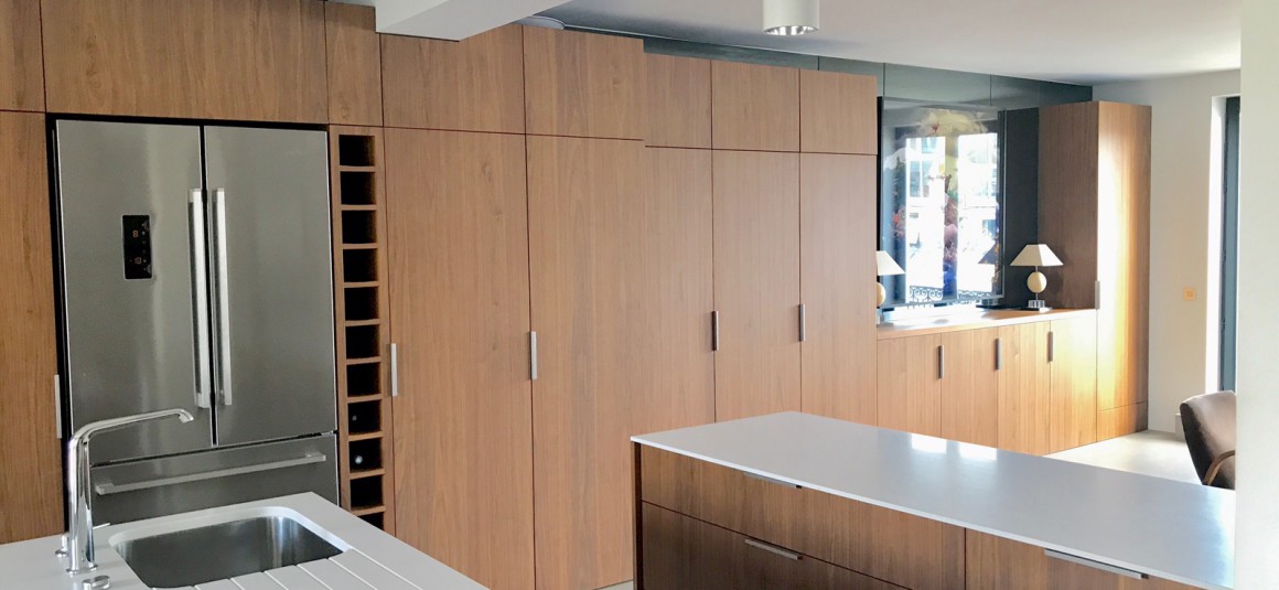 MEUBLÉ – Penthouse – 2 chambres – 127 m2 + Terrasse 29 m2 – Paris 1er Village du Louvre – 5ème étage ascenseur –  Loyer charges comprises : 5.950 euros