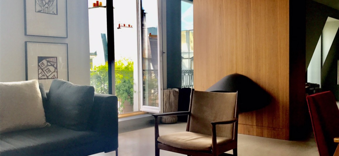 MEUBLÉ – Penthouse – 2 chambres – 127 m2 + Terrasse 29 m2 – Paris 1er Village du Louvre – 5ème étage ascenseur –  Loyer charges comprises : 5.950 euros