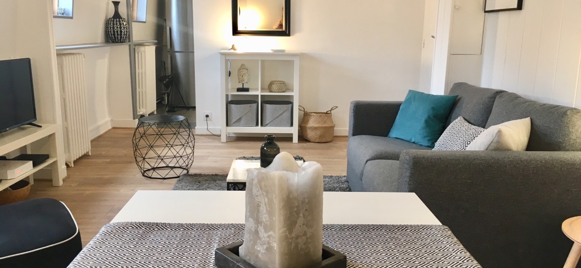 MEUBLÉ – 1 ch – 40 m2 – Paris 17e – Rue Villebois Mareuil – Loyer cc : 1.600 € cc