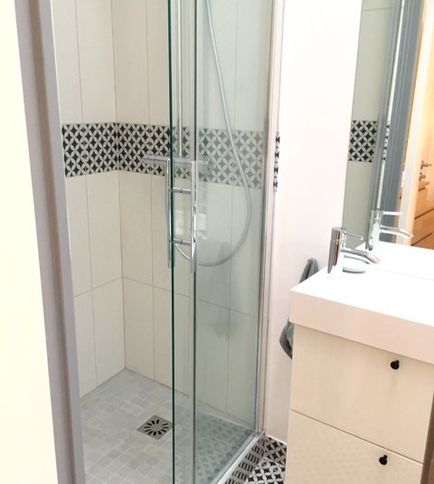 MEUBLÉ – 1 ch – 40 m2 – Paris 17e – Rue Villebois Mareuil – Loyer cc : 1.600 € cc