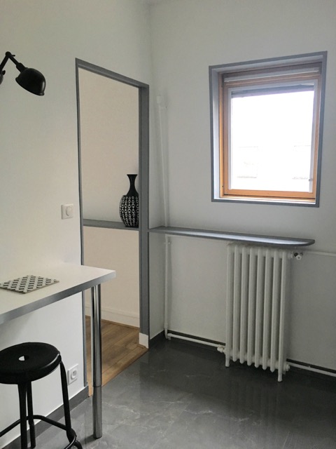 MEUBLÉ – 1 ch – 40 m2 – Paris 17e – Rue Villebois Mareuil – Loyer cc : 1.600 € cc