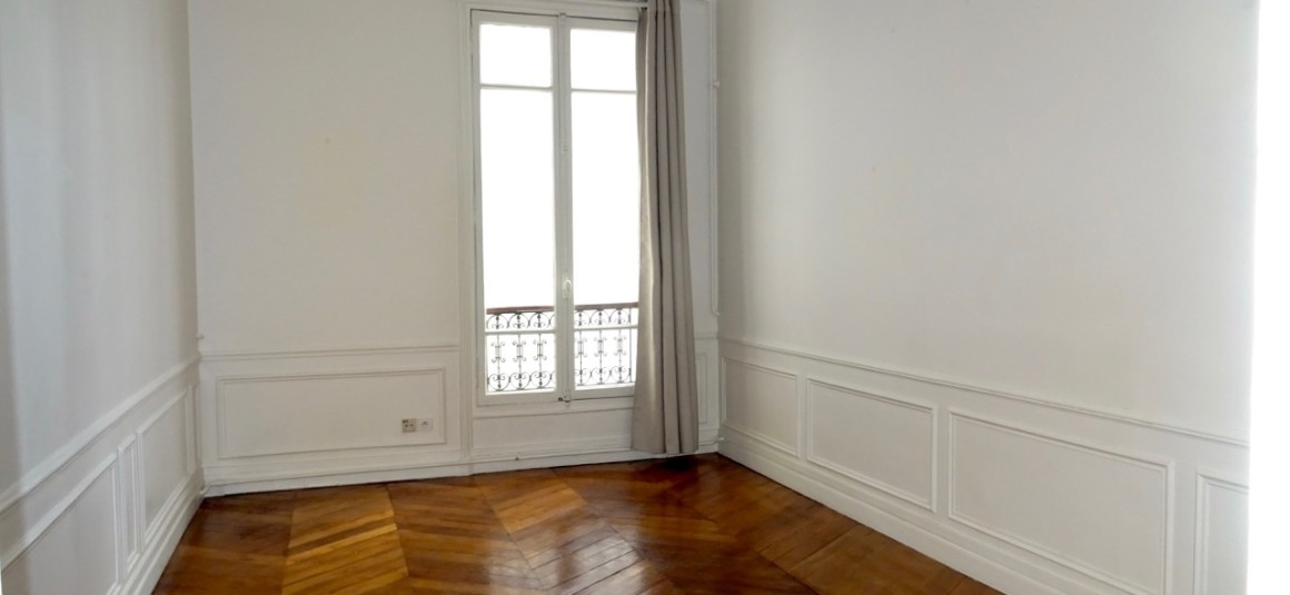 Vide – 4 ch – 180 m2 – Paris 8e (17e) – Monceau – Courcelles – Loyer cc : 4.845 euros cc