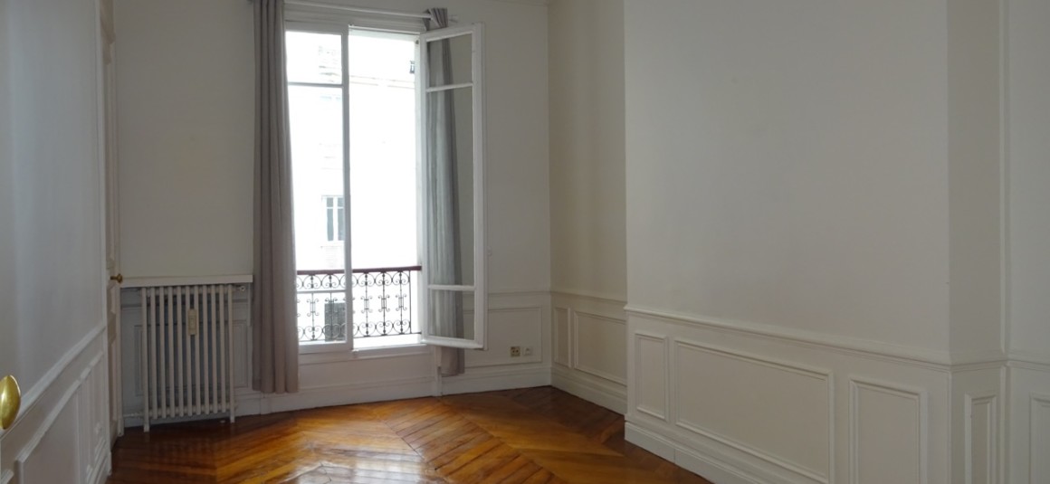 Vide – 4 ch – 180 m2 – Paris 8e (17e) – Monceau – Courcelles – Loyer cc : 4.845 euros cc
