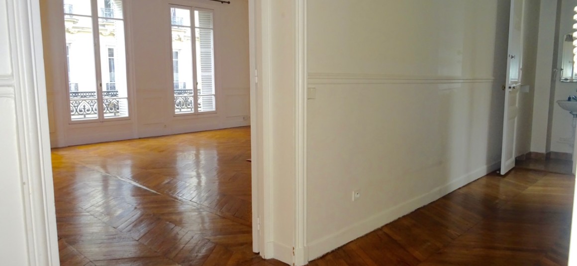 Vide – 4 ch – 180 m2 – Paris 8e (17e) – Monceau – Courcelles – Loyer cc : 4.845 euros cc