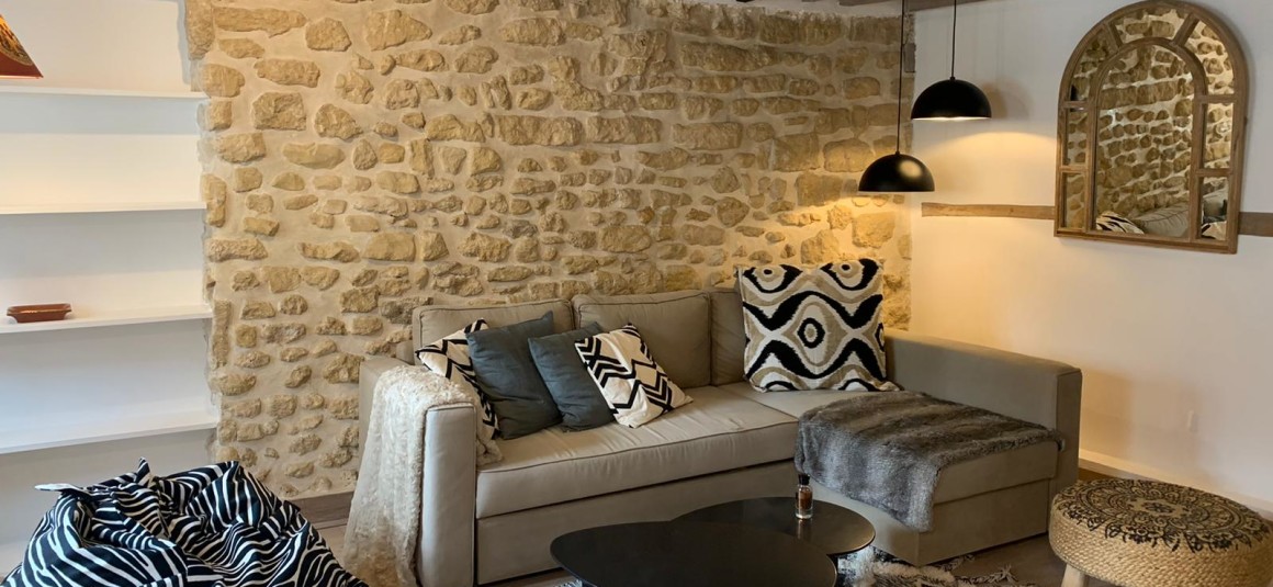 MEUBLÉ – 1 ch – Paris 17e – Rue Dulong – 39 m2 – 4e étage sans asc – Loyer cc : 1.600 euros