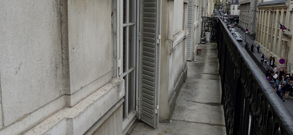 Vide – 3 ch – 125 m2 + 12 m2 balcon – Paris 17e – Ternes Wagram Courcelles – Loyer cc : 3.750 euros.