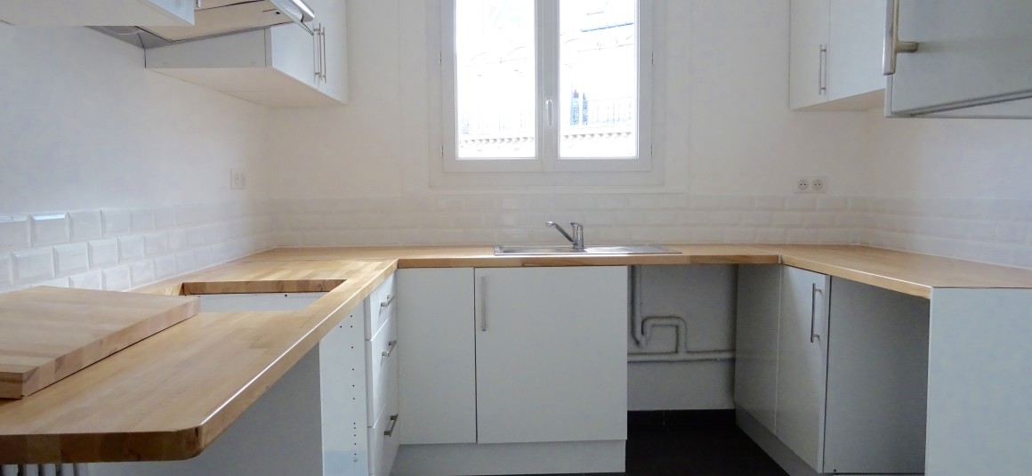 Vide – 3 ch – Iena – Alma Marceau – Paris 16e – 113 m2 – Loyer cc : 3.650 euros cc