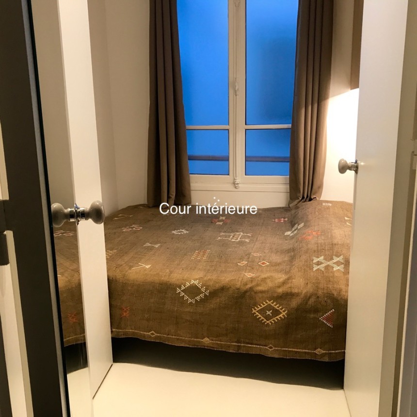 REFAIT NEUF – Meublé – 1 ch – Paris 10e – 42 m2 – Rue Fb St Denis – Loyer cc : 1.700 euros