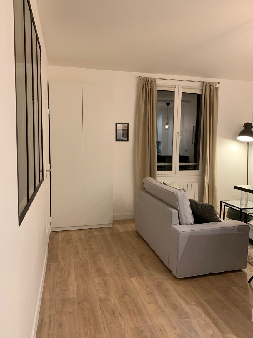 MEUBLÉ – 1 chambre – 31 m2 – Paris 17ème – Rue Débarcadère – 3ème étage ascenseur – Loyer charges comprises : 1.500 euros