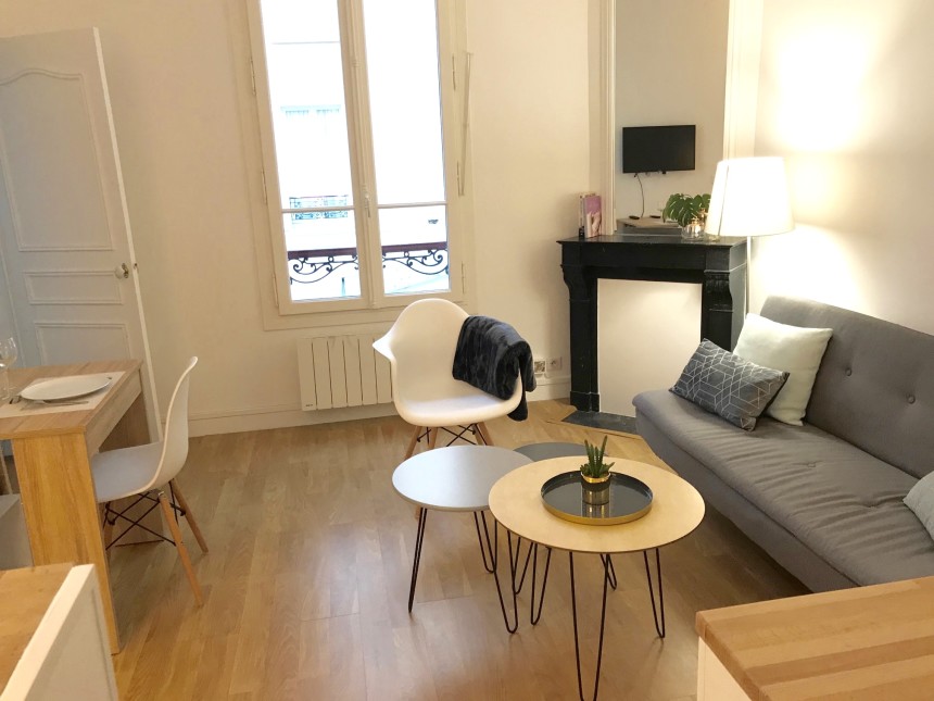 Meublé – 1 ch – Paris 17e – 30 m2 – Rue Pierre Demours – 1er étage sans ascenseur sur cour – Loyer cc : 1.300 € cc (Internet inclus)