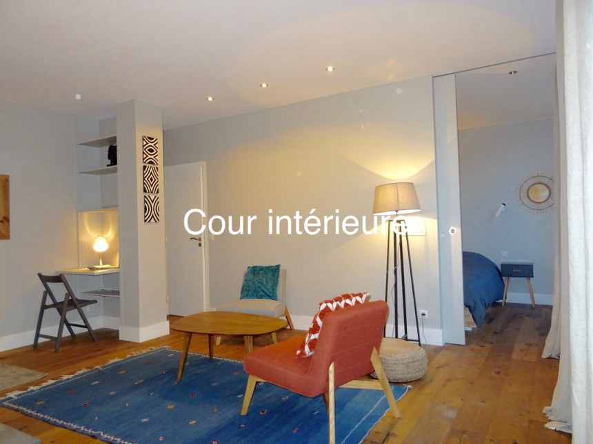 REFAIT NEUF – Meublé – 1 ch – Paris 11e – 49 m2 – Rue Charonne – Loyer cc : 2.000 euros