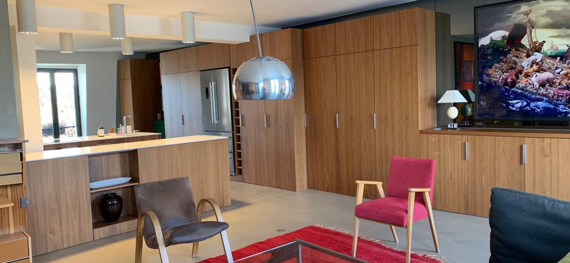 MEUBLÉ – Penthouse – 2 chambres – 127 m2 + Terrasse 29 m2 – Paris 1er Village du Louvre – 5ème étage ascenseur –  Loyer charges comprises : 5.950 euros
