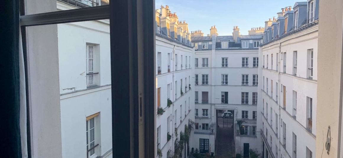 MEUBLÉ – 1 chambre – 37 m2 – Paris 6e – Rue Cherche Midi – 4ème étage sans ascenseur – Loyer cc : 1.600 euros