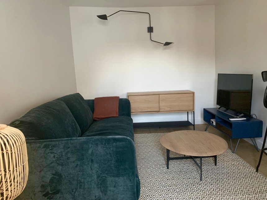 MEUBLÉ – 1 chambre – 37 m2 – Paris 6e – Rue Cherche Midi – 4ème étage sans ascenseur – Loyer cc : 1.600 euros