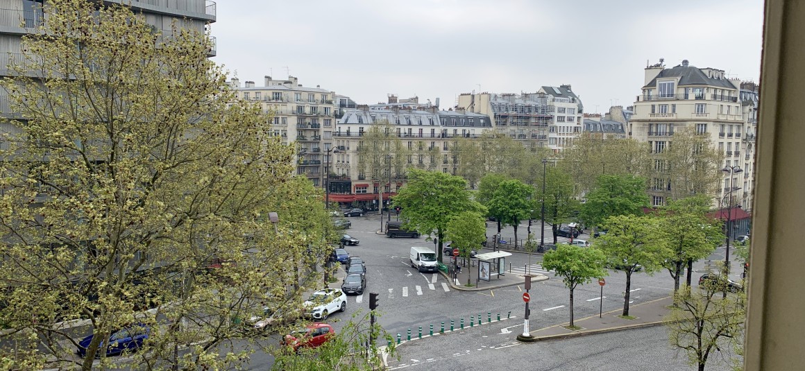 REFAIT NEUF – MEUBLÉ – 2 ch – 91 m2 + Poss Pkg – Paris 16e – Bld Suchet/Auteuil – Loyer cc : 2.950 €