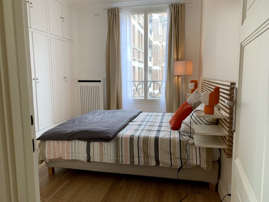 REFAIT NEUF – MEUBLÉ – 2 ch – 91 m2 + Poss Pkg – Paris 16e – Bld Suchet/Auteuil – Loyer cc : 2.950 €