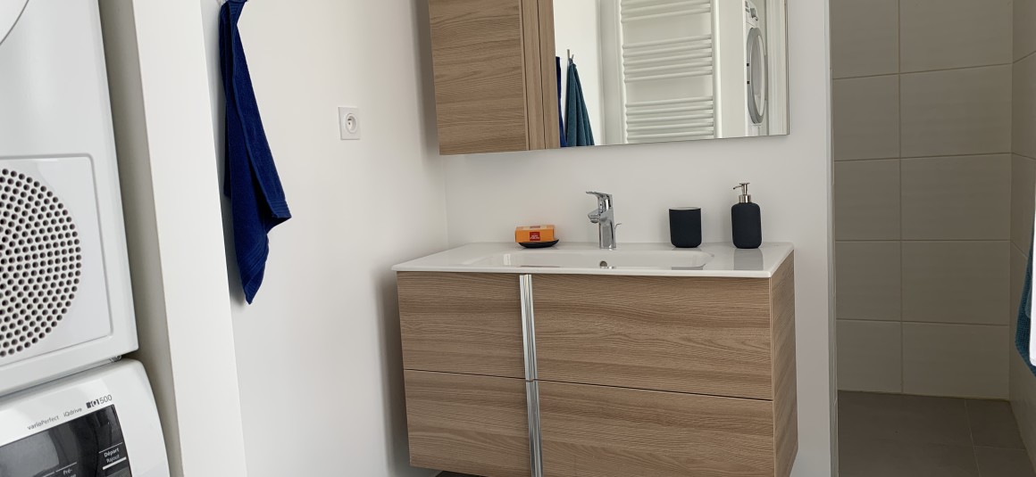 REFAIT NEUF – MEUBLÉ – 2 ch – 91 m2 + Poss Pkg – Paris 16e – Bld Suchet/Auteuil – Loyer cc : 2.950 €