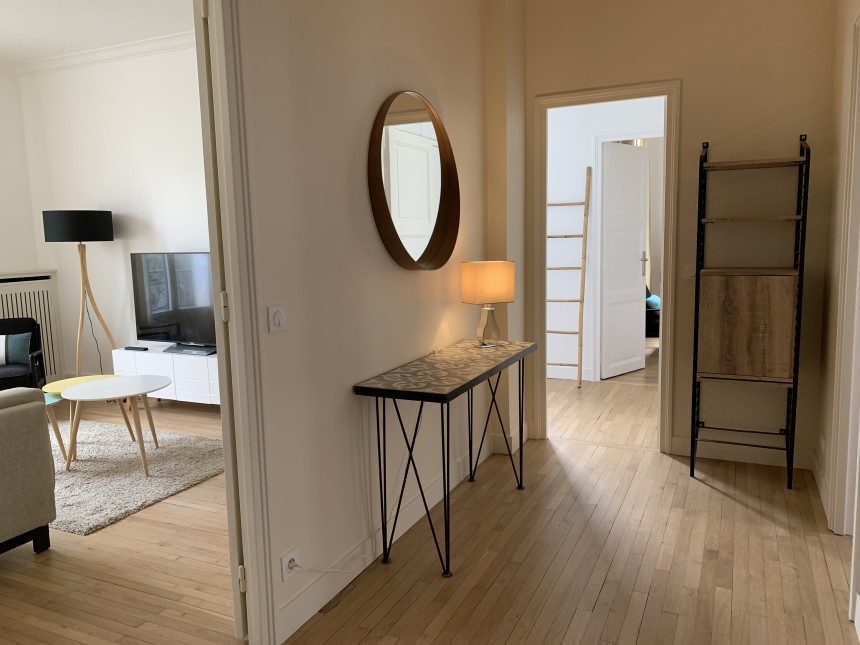 REFAIT NEUF – MEUBLÉ – 2 ch – 91 m2 + Poss Pkg – Paris 16e – Bld Suchet/Auteuil – Loyer cc : 2.950 €