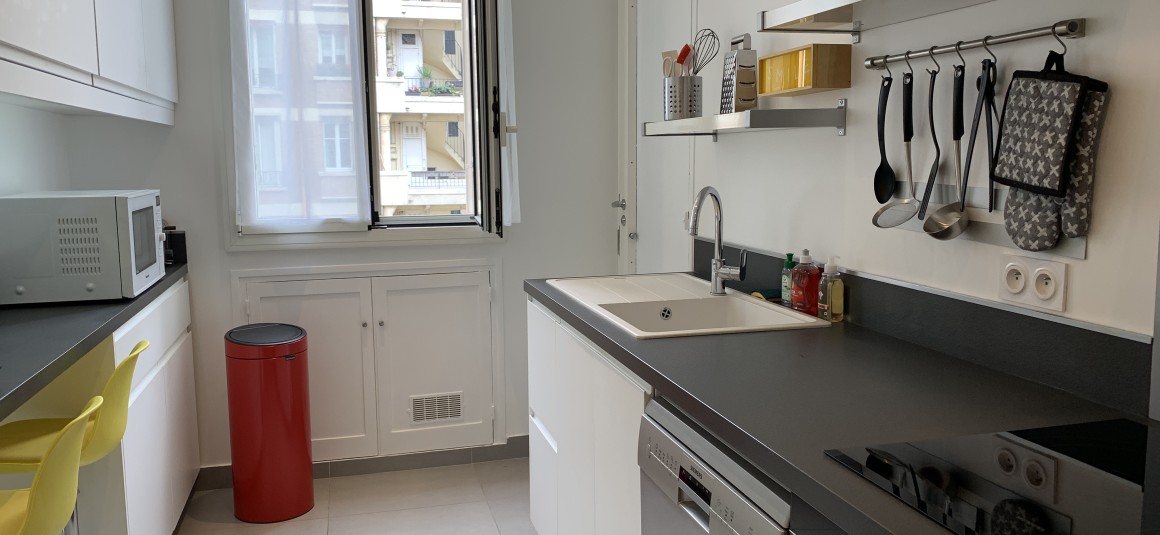 REFAIT NEUF – MEUBLÉ – 2 ch – 91 m2 + Poss Pkg – Paris 16e – Bld Suchet/Auteuil – Loyer cc : 2.950 €