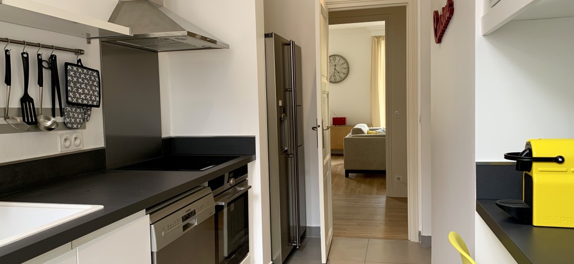 REFAIT NEUF – MEUBLÉ – 2 ch – 91 m2 + Poss Pkg – Paris 16e – Bld Suchet/Auteuil – Loyer cc : 2.950 €