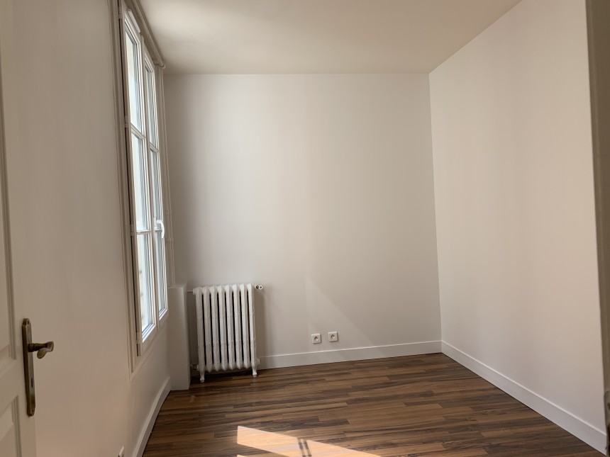 VIDE – 3 ch – 78 m2 – Paris 9 – Havre Caumartin – Rue Joubert – 3ème étage ascenseur – Loyer cc : 2.640 euros