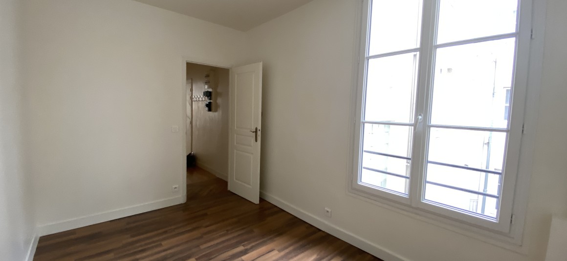 VIDE – 3 ch – 78 m2 – Paris 9 – Havre Caumartin – Rue Joubert – 3ème étage ascenseur – Loyer cc : 2.640 euros