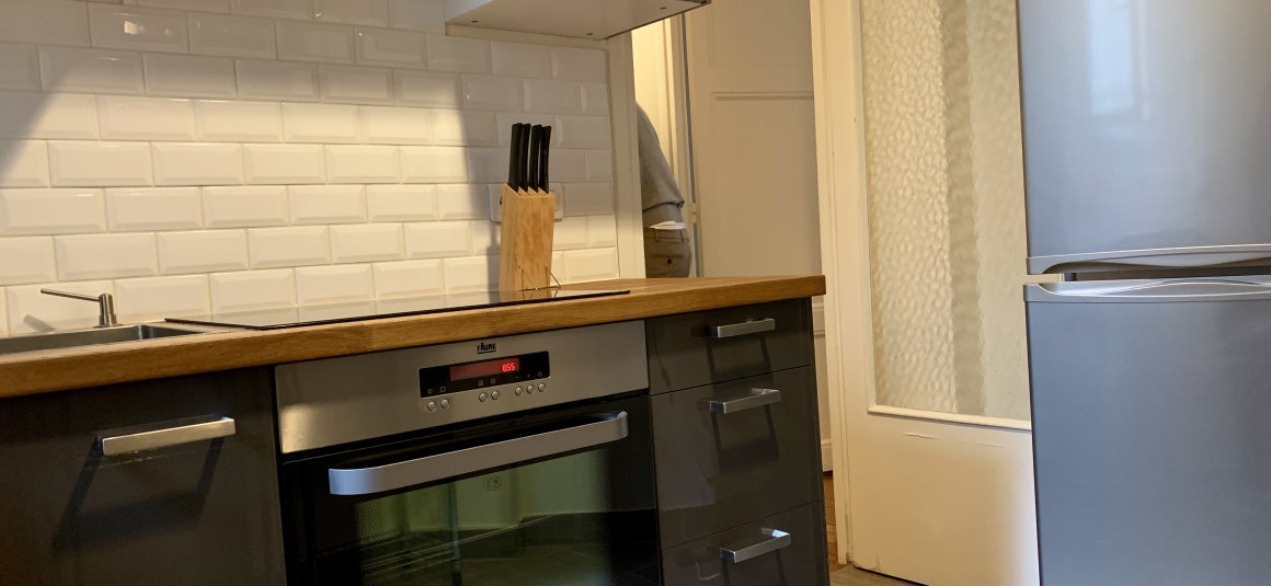 MEUBLÉ – 1 ch + Bureau – Paris 8e – HOCHE FRIEDLAND – 77 m2 + Parking – Loyer cc : 2.650 €