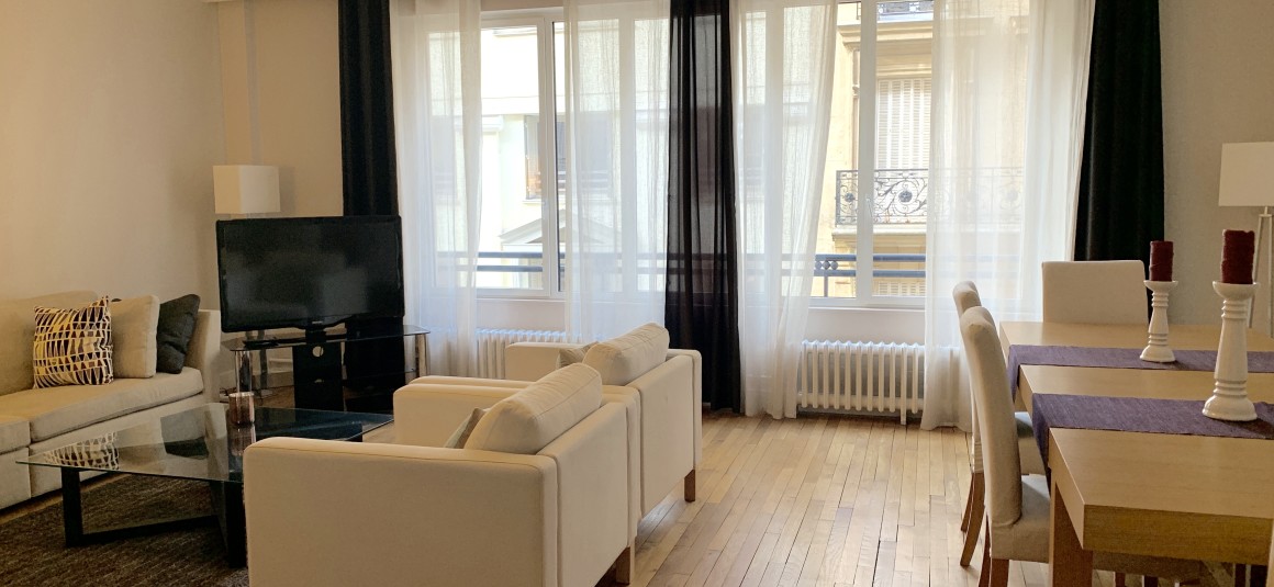 MEUBLÉ – 1 ch + Bureau – Paris 8e – HOCHE FRIEDLAND – 77 m2 + Parking – Loyer cc : 2.650 €
