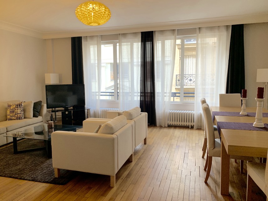 MEUBLÉ – 1 ch + Bureau – Paris 8e – HOCHE FRIEDLAND – 77 m2 + Parking – Loyer cc : 2.650 €