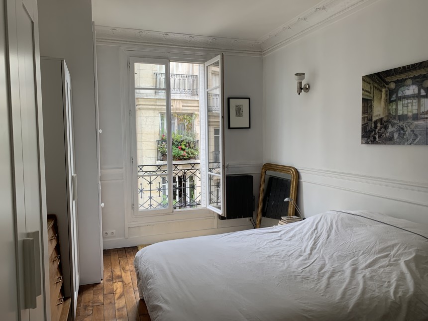 MEUBLÉ – 1 chambre – 35,1 m2 – Lamarck – Rue Simon Dereure – Paris 18ème – 4ème étage ascenseur – Loyer charges comprises : 1.400 € (Internet en sus)