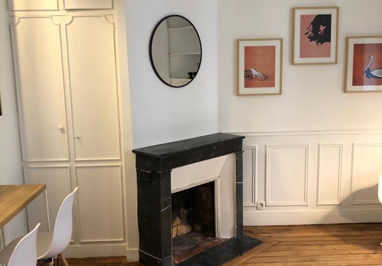 MEUBLÉ – Refait neuf – 1 ch – Paris 17e – Quartier Levis – 28 m2 – Loyer cc : 1.350 euros