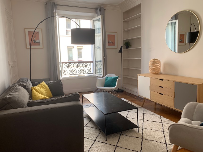 MEUBLÉ – 1 ch – Paris 17e – 44 m2 – Coeur Village Batignolles – 2ème sans ascenseur – Loyer cc : 1.650 euros