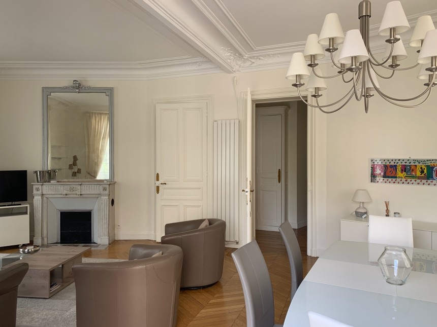 MEUBLÉ – 2 ch – Paris 16e – 91 m2 –  Ave Mozart – Quartier Jasmin / Auteuil – Loyer cc : 2.950 €