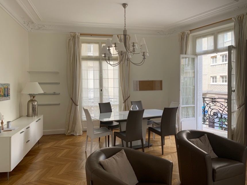 MEUBLÉ – 2 ch – Paris 16e – 91 m2 –  Ave Mozart – Quartier Jasmin / Auteuil – Loyer cc : 2.950 €