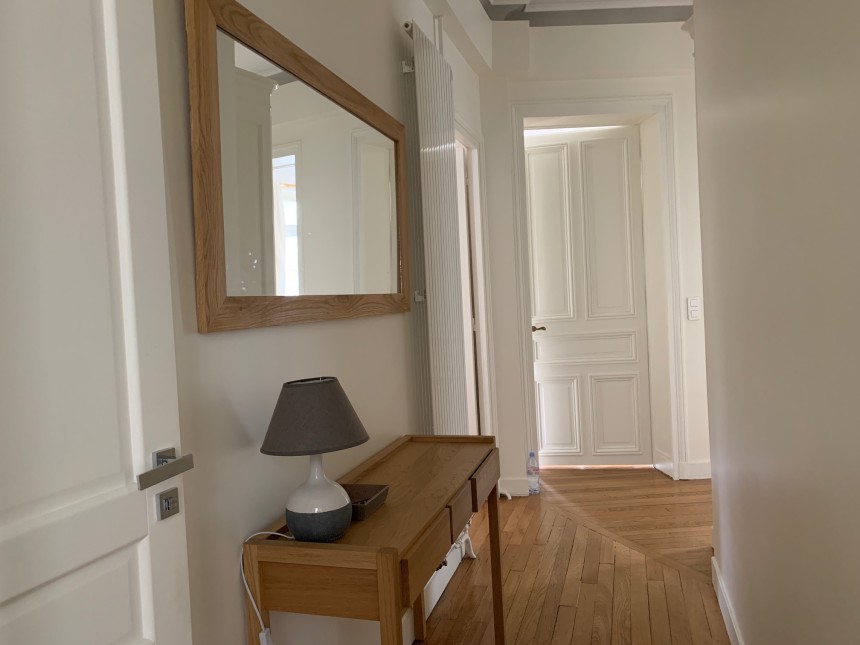 MEUBLÉ – 2 ch – Paris 16e – 91 m2 –  Ave Mozart – Quartier Jasmin / Auteuil – Loyer cc : 2.950 €