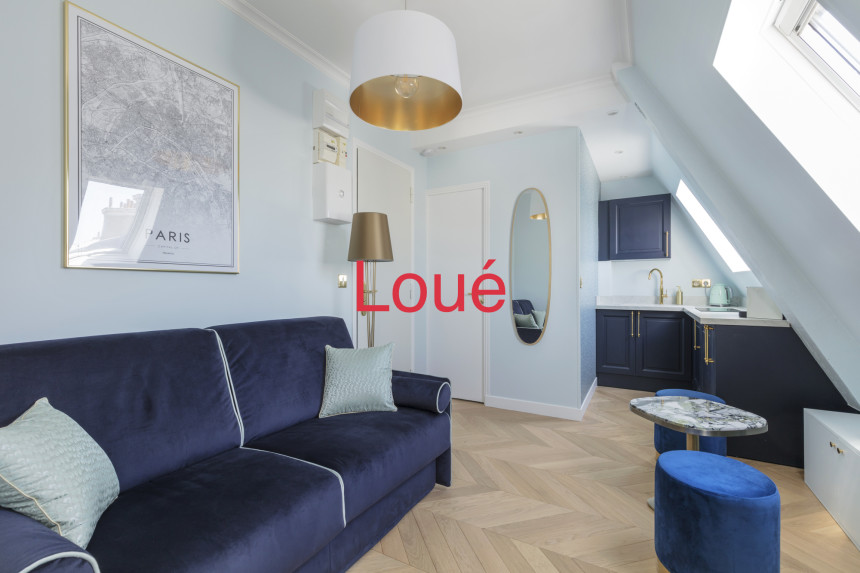 MEUBLÉ – Studio + coin chambre – 22 m2 au sol – Paris 8e – Parc Monceau – Loyer cc : 1.100 euros cc