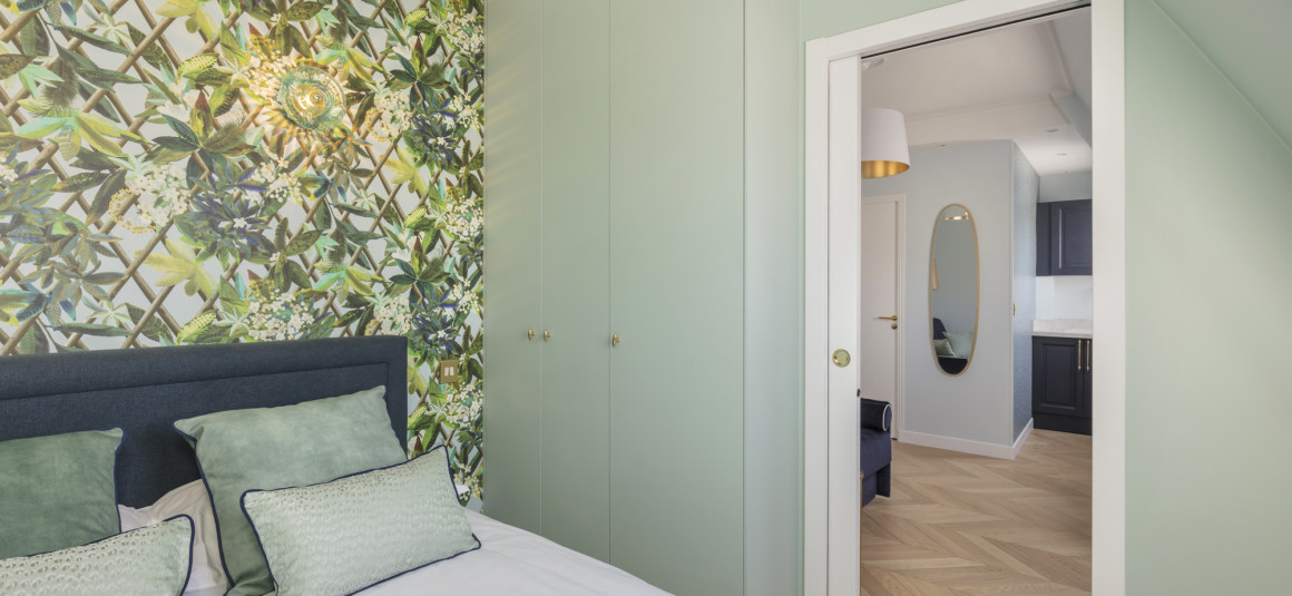 MEUBLÉ – Studio + coin chambre – 22 m2 au sol – Paris 8e – Parc Monceau – Loyer cc : 1.100 euros cc