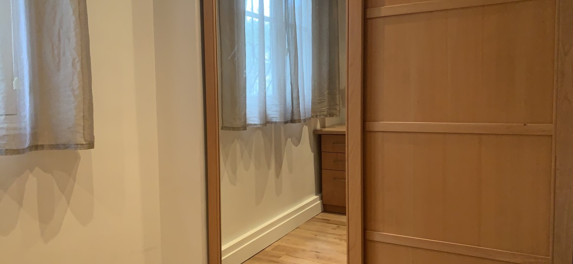 MEUBLÉ – 1 ch + bureau – 37 m2 – Paris 16e – Rue de la Pompe – Loyer cc : 1.550 €