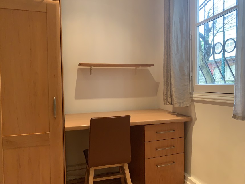 MEUBLÉ – 1 ch + bureau – 37 m2 – Paris 16e – Rue de la Pompe – Loyer cc : 1.550 €