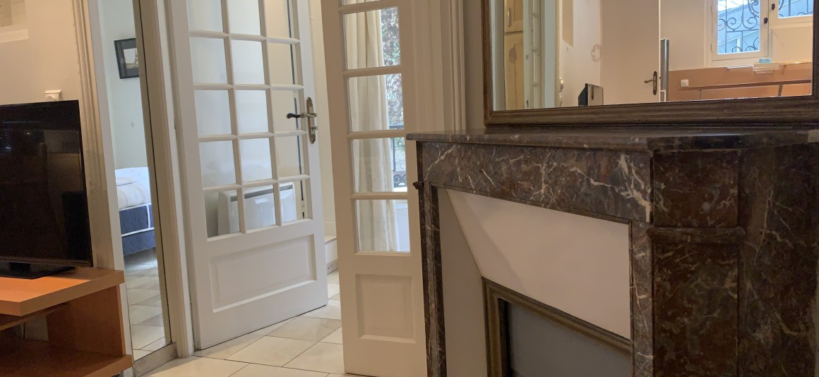 MEUBLÉ – 1 ch + bureau – 37 m2 – Paris 16e – Rue de la Pompe – Loyer cc : 1.550 €