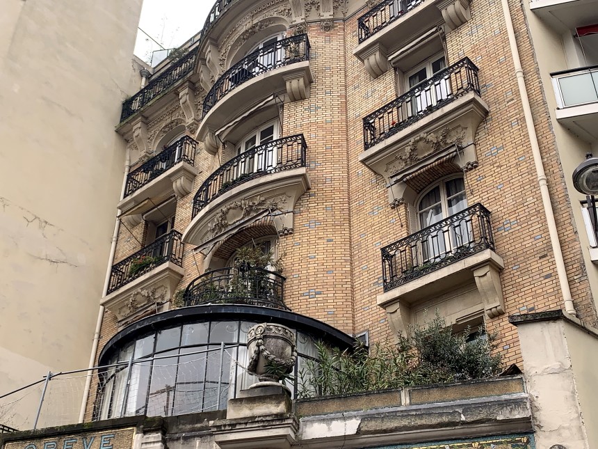 MEUBLÉ – 1 ch + bureau – 37 m2 – Paris 16e – Rue de la Pompe – Loyer cc : 1.550 €