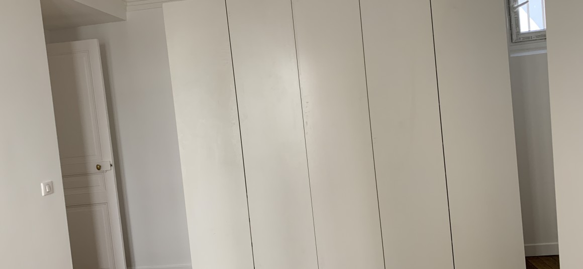 VIDE –  2 chambres – Paris 17ème – 73 m2 – Rue Labie – 3ème étage sans ascenseur – Loyer charges comprises : 2.477 euros