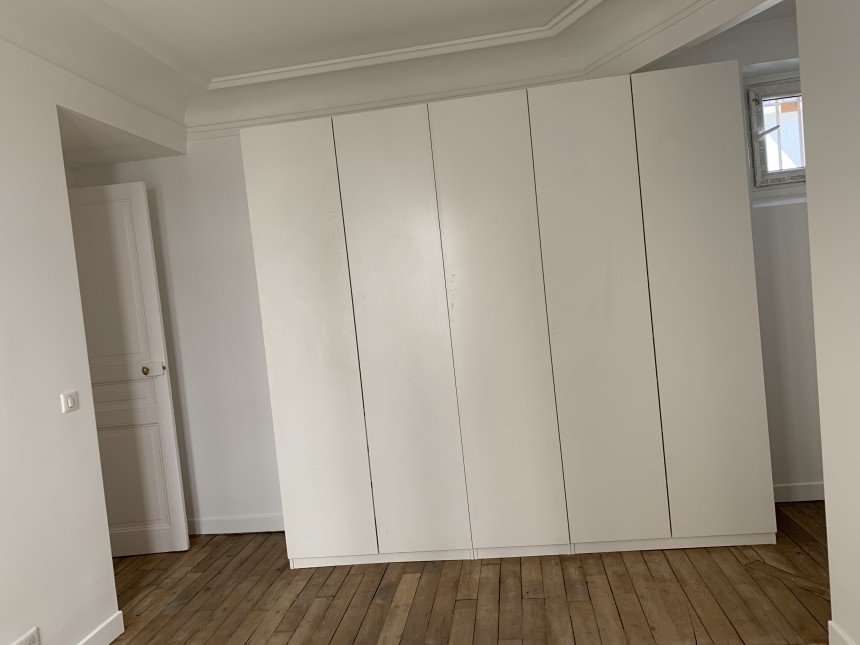 VIDE –  2 chambres – Paris 17ème – 73 m2 – Rue Labie – 3ème étage sans ascenseur – Loyer charges comprises : 2.477 euros