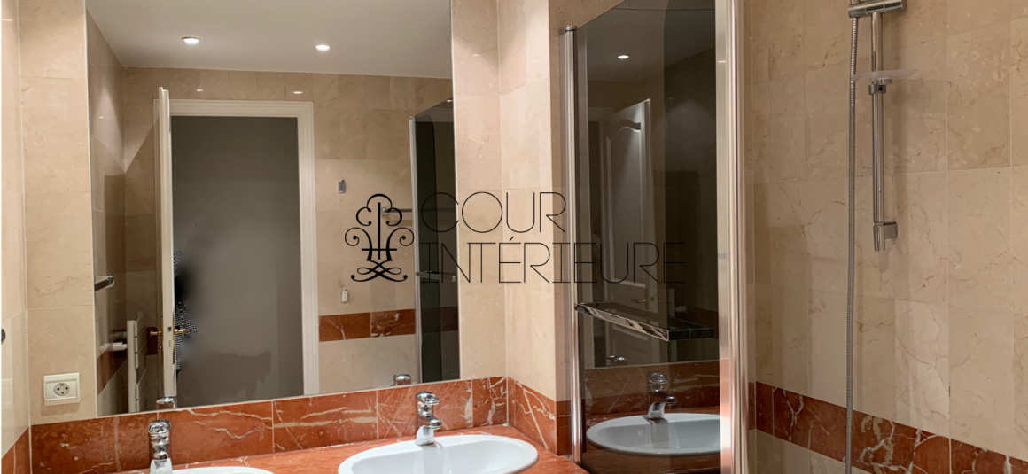 VIDE – Paris 8e (limite 17e) – Duplex 4 ch + Balcon Terrasse de 6m2 –  Parc Monceau – Rue Lisbonne – 200 m2 + Balcon 6 m2 – Loyer cc : 5.950 €