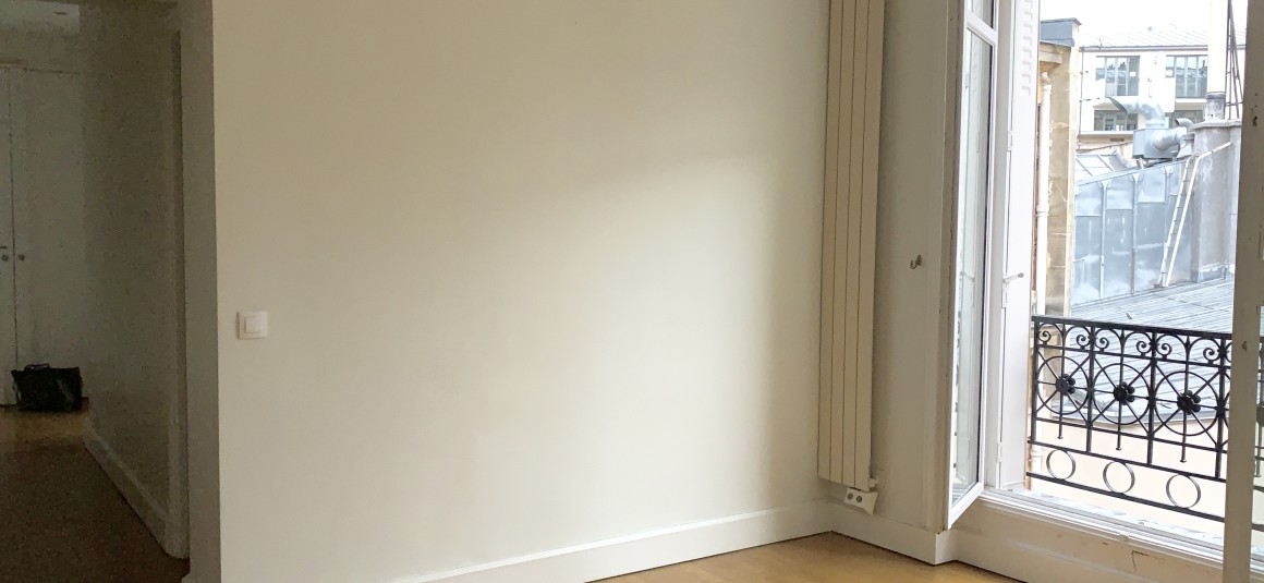 VIDE – Paris 8e (limite 17e) – Duplex 4 ch + Balcon Terrasse de 6m2 –  Parc Monceau – Rue Lisbonne – 200 m2 + Balcon 6 m2 – Loyer cc : 5.950 €
