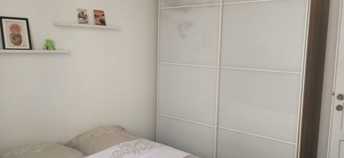 IMG_1279 MEUBLÉ – 1 ch – Paris 9e – Rue Rochechouart – 44,06 m2 – Loyer cc : 1.600 euros