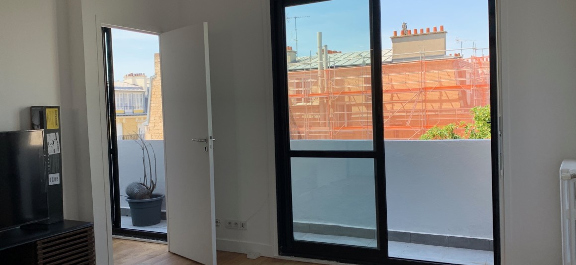 MEUBLÉ – 1 chambre – 35,57 m2 – Neuilly sur Seine – Rue Perronet – 6e étage avec ascenseur – Loyer charges comprises : 1.580 € (chauffage central)