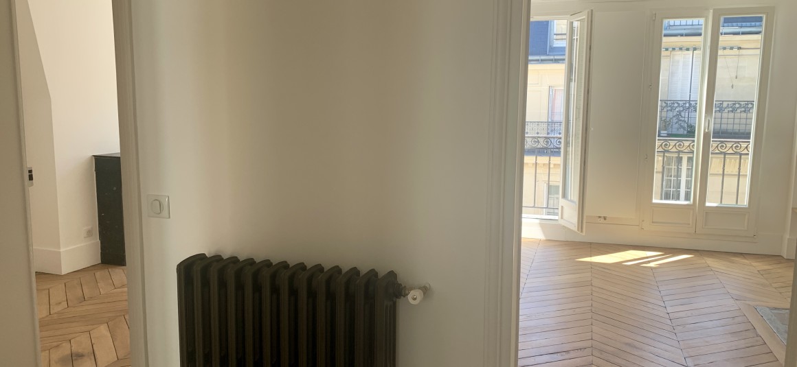VIDE – 2 ch – 51 m2 – Paris 17ème – Rue Labie – 5e étage sans asc – Loyer cc : 1.800 €