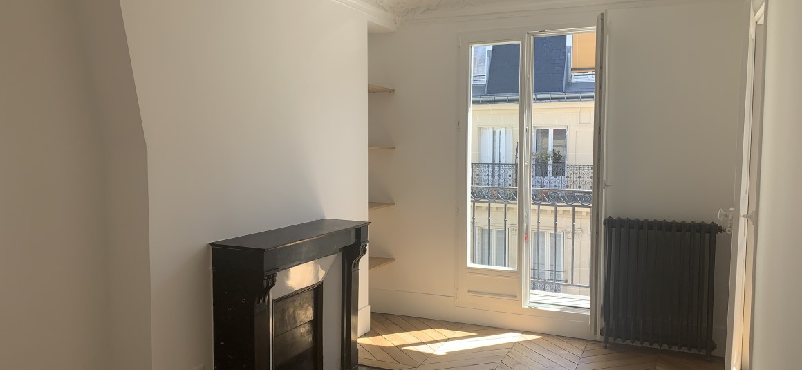 VIDE – 2 ch – 51 m2 – Paris 17ème – Rue Labie – 5e étage sans asc – Loyer cc : 1.800 €