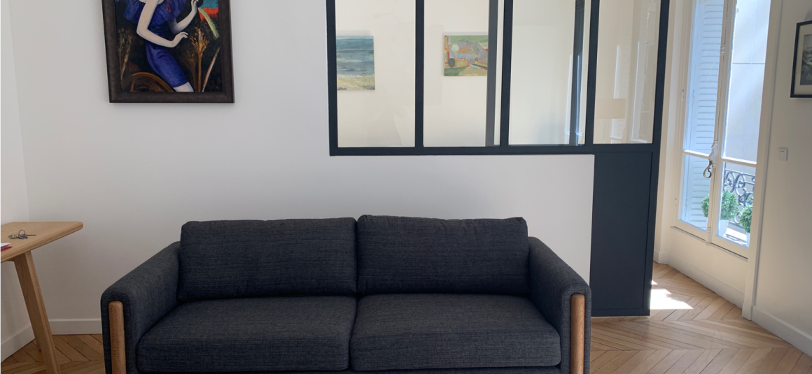 MEUBLÉ – 2 chambres – Paris 16ème – Rue Chalgrin – Petit balcon – 65  m2 – 1er étage ascenseur – Loyer charges comprises : 3.000 euros cc